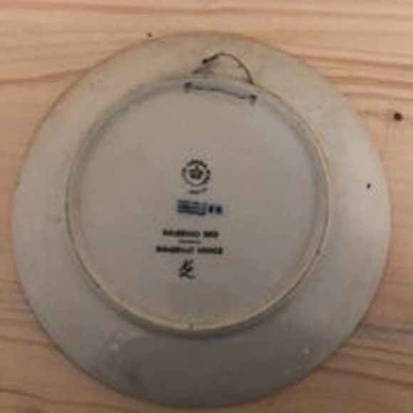 Royal Copenhagen Christmas Plate 1977 Immervad Bridge‎ EUC - Picture 2 of 2